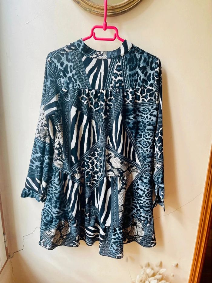 Sublime robe fluide décolleté en V manche longue à motif Lilie rose - photo numéro 6