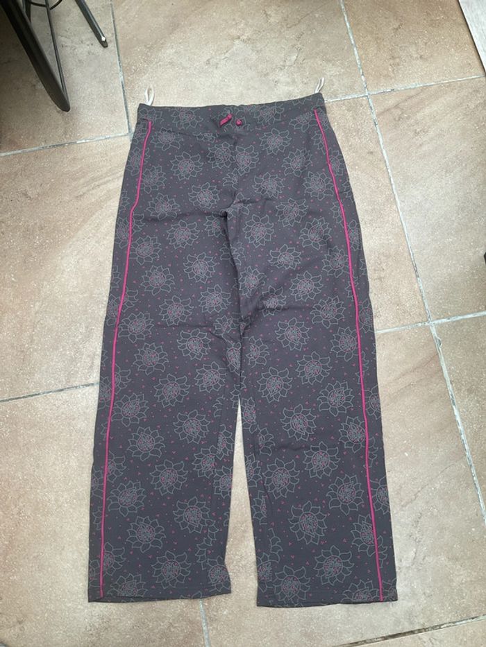 Pantalon de sport gris fuchsia neuf taille L (n°61)