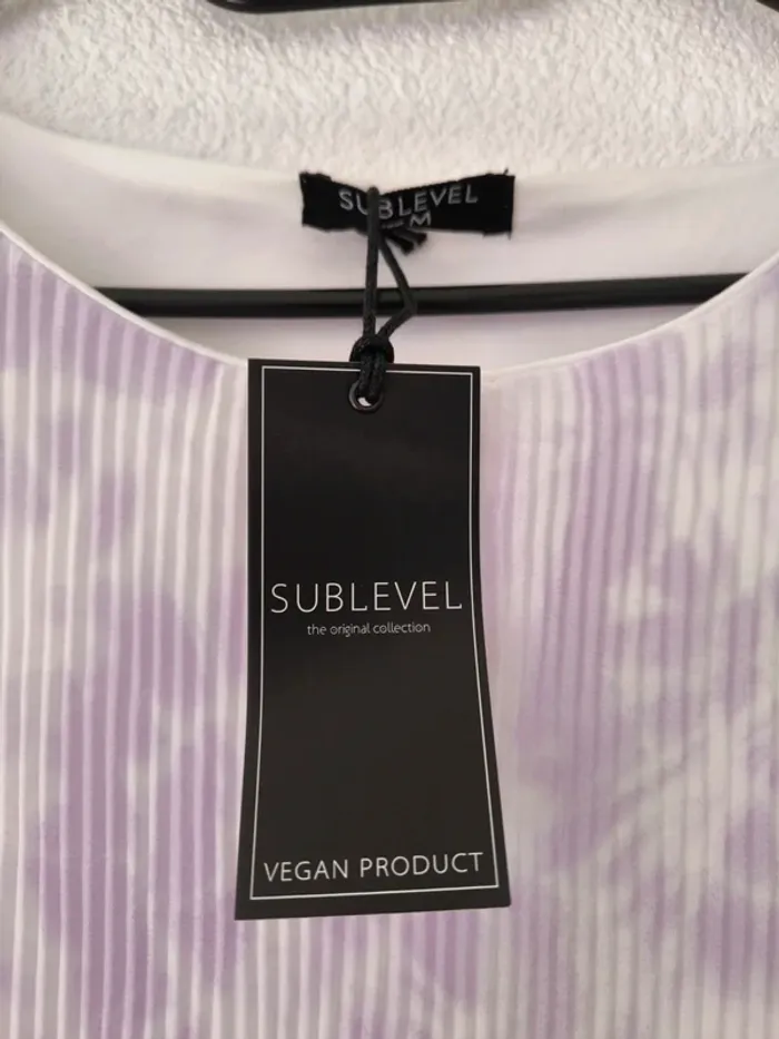Robe Sublevel  Tie & Dye lavande  Taille M – Neuve avec étiquette - photo numéro 2