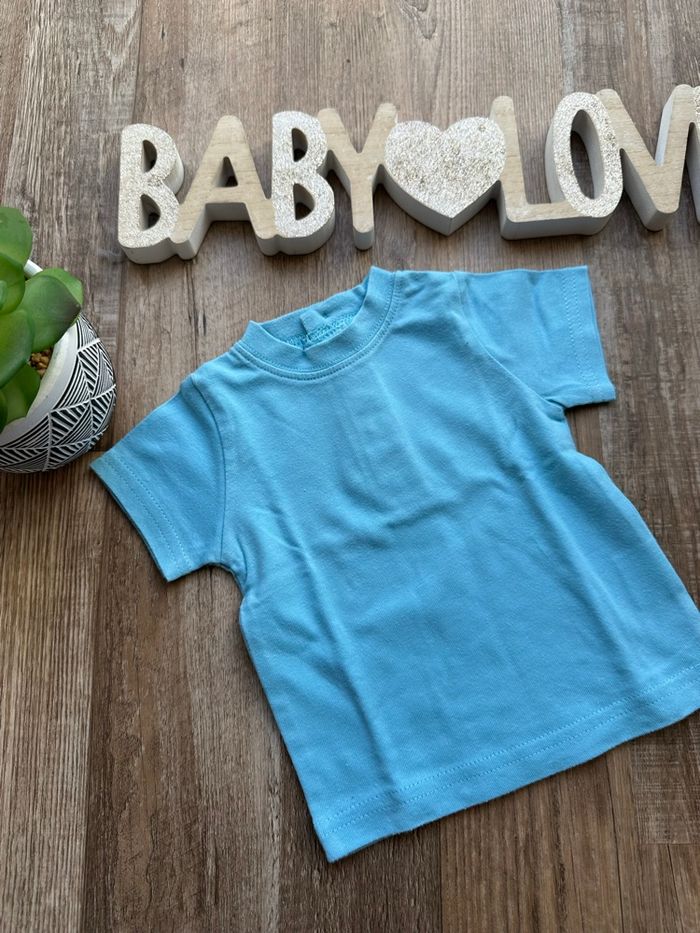 - Tee shirt - 3 mois - Très bon état