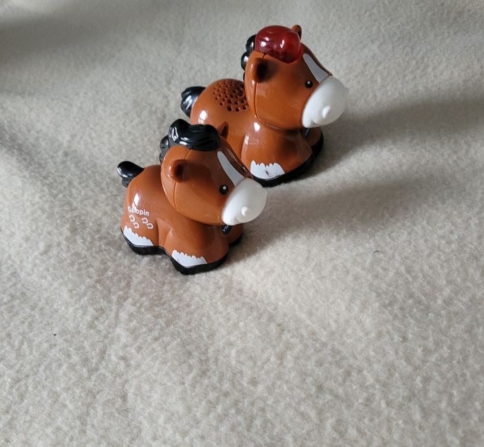 Tut tut animaux rafale et son bébé - photo numéro 2