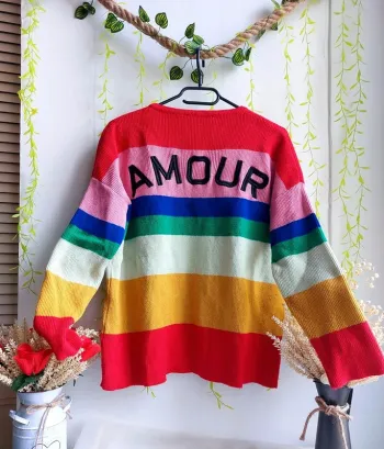 Pull col V BX – Taille unique – Multicolore – État : Excellent