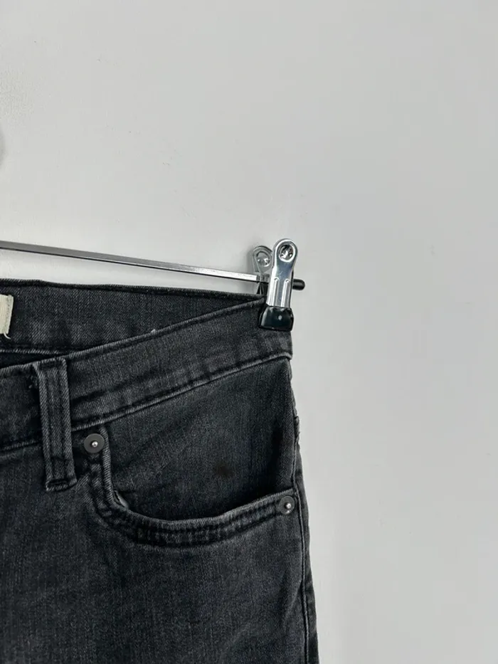 Jean Levi's Femme Noir W29 L29 | Slim Taper Troué | Taille FR40 | Très Bon État BP39 - photo numéro 13
