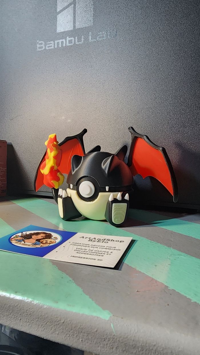 Fan art Pokéball Dracaufeu shiny charizard - photo numéro 3