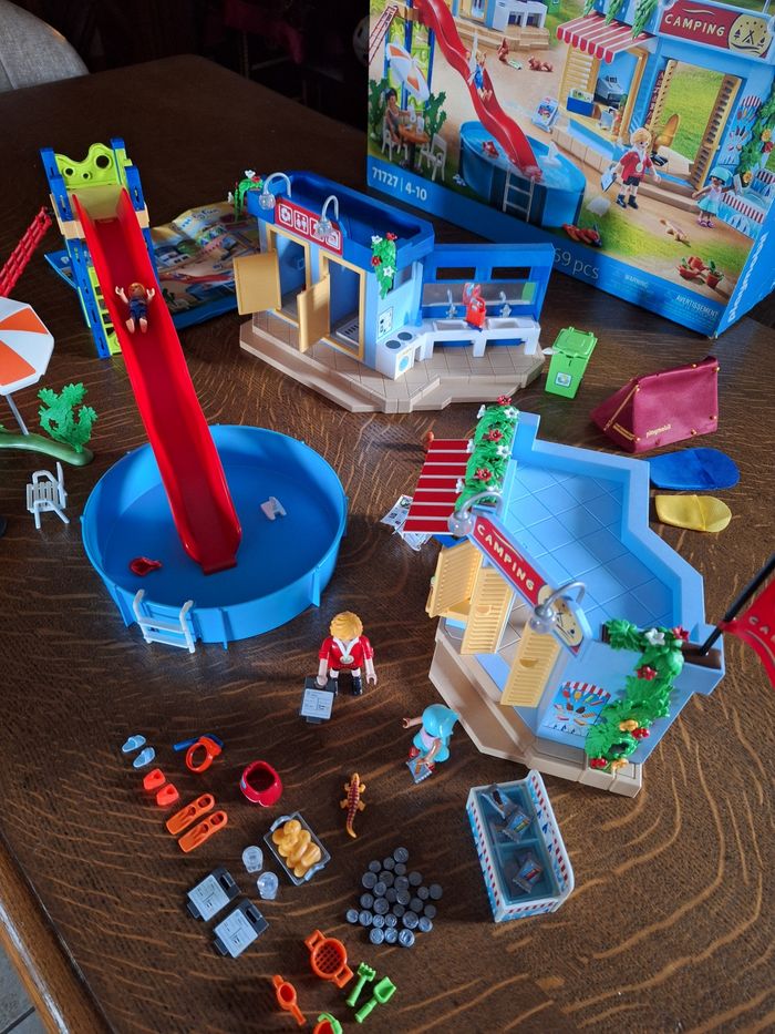 Playmobil camping + piscine 71727 COMPLET - photo numéro 7