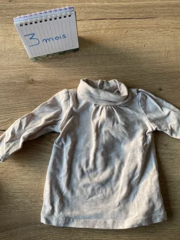 T shirt manches longues - 3 mois