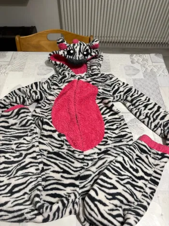 Pyjamas combinaison 9-10 ans begummy