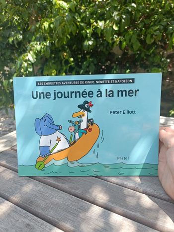 Une journée à la mer livre pastel