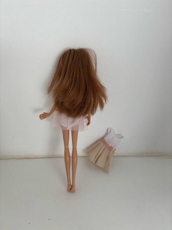 Disney Violetta - poupée avec 2 robes - photo numéro 2