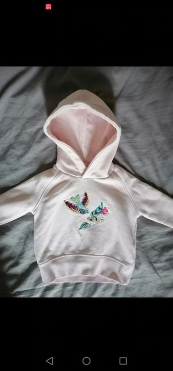 Sweat enfant rose tape à l'œil