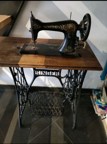 Machine a coudre singer