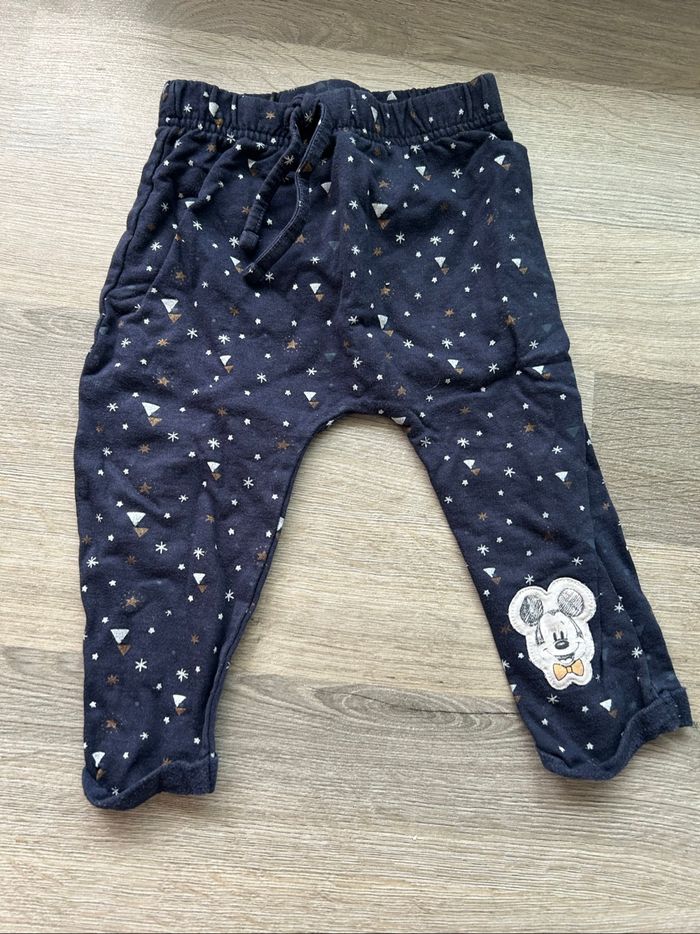 Jogging Mickey
