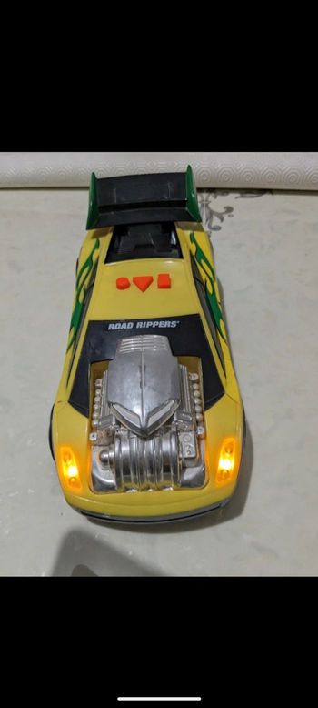 Belle voiture vintage avec son et lumière Road Rippers.