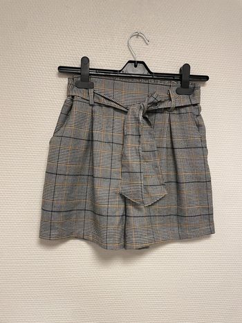 short gris femme taille S