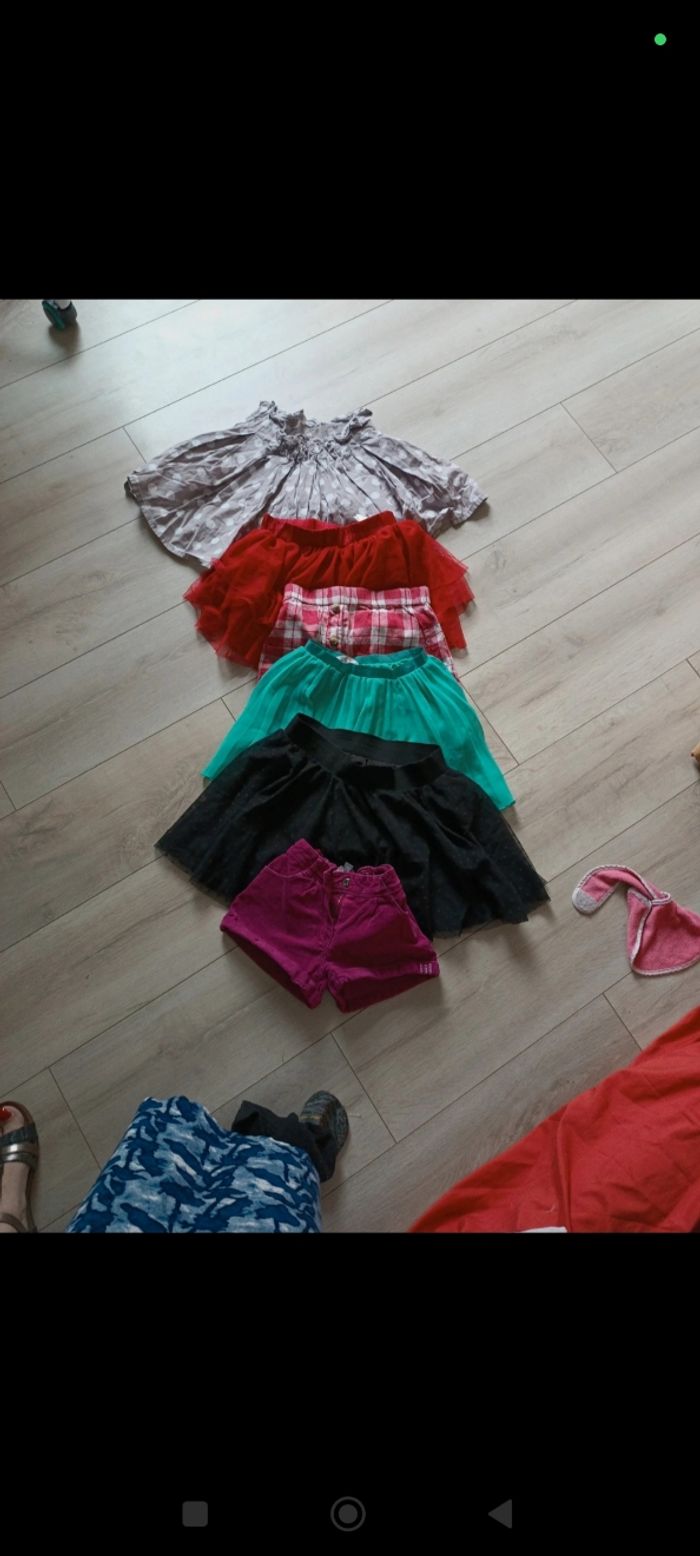 Gros lot de vêtements fille 8 ans - photo numéro 5