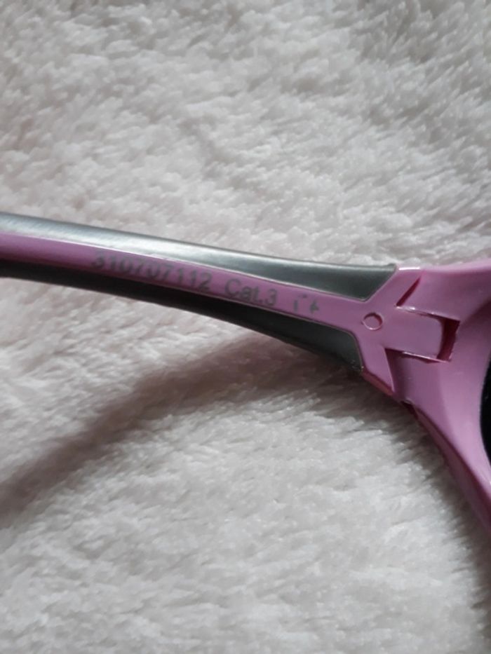 Lunettes de soleil - photo numéro 3