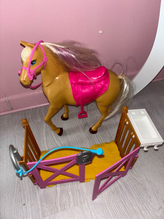 Cheval barbie