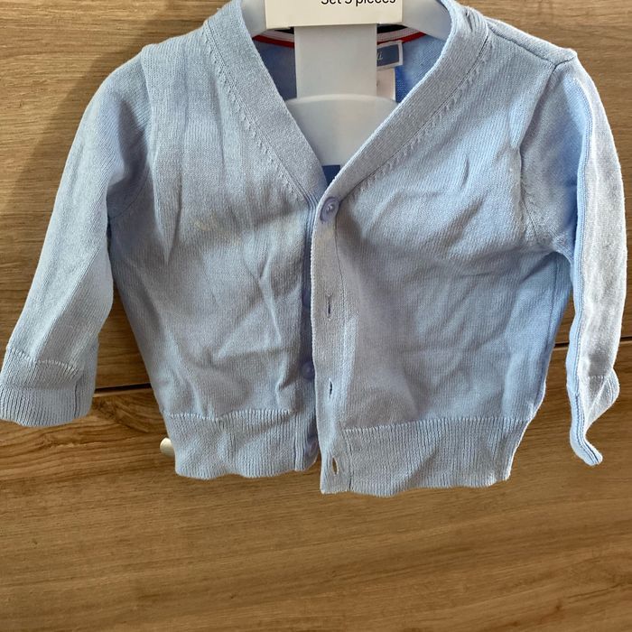 Gilet fin. Bin état. 6 mois