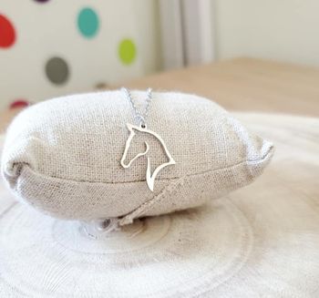 Collier pendentif cheval acier Argent