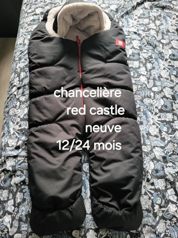 Chanceliere hiver red castle