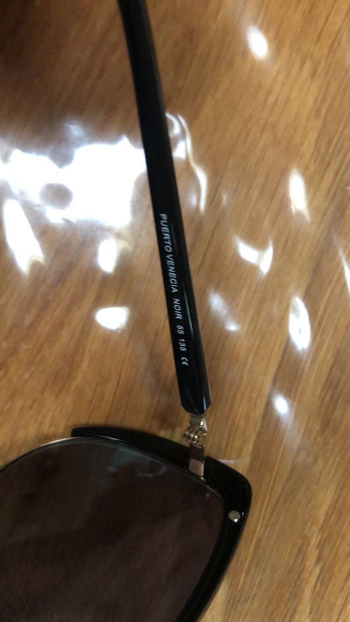 Lunette de soleil - photo numéro 4