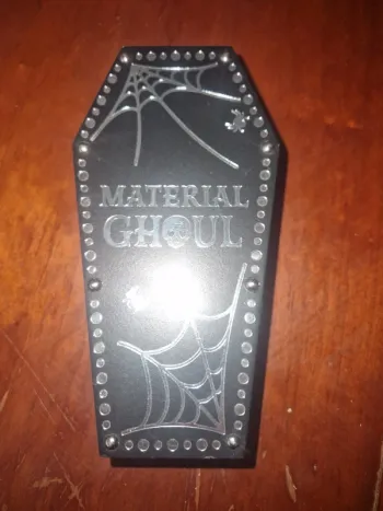 Boîte à bijoux cercueil