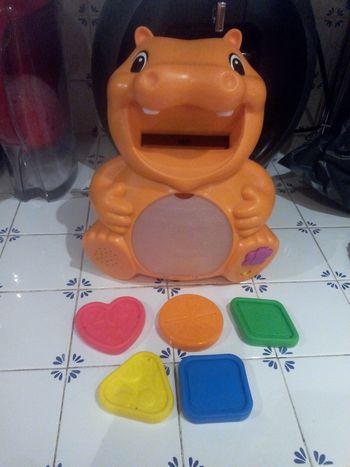 Jouet bébé playskool Hippo j'apprends les couleurs et formes