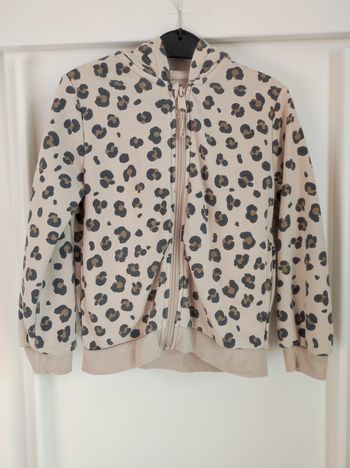 Gilet zippé à capuche