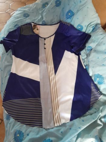 Tres jolie blouse femme  manche courte taille 48 neuve