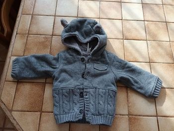 Gilet  gris   6 mois fourré  Orchestra  bébé.
