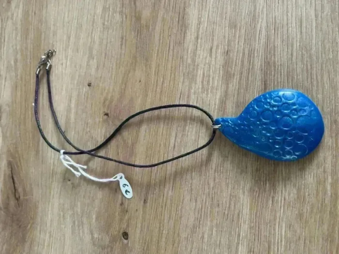 Collier goutte - photo numéro 2