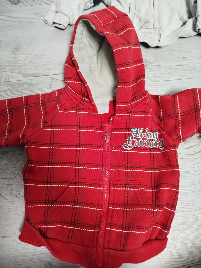 Lot vestes et gilets - photo numéro 2