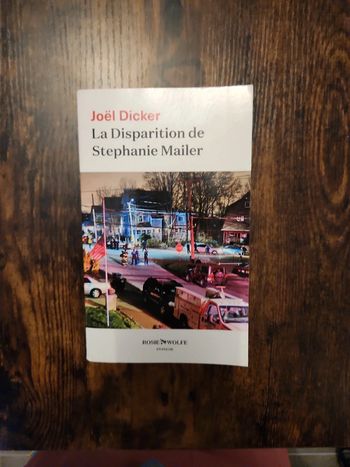 Livre : La disparition de Stephanie Mailer