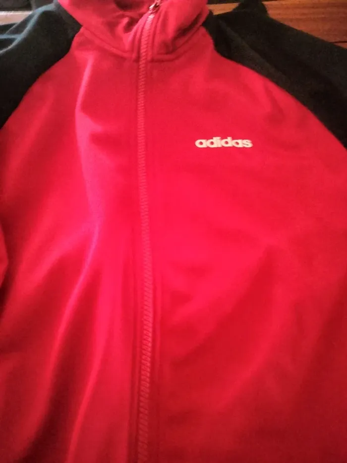Jogging adidas bicolore rouge et noir en 15/16 ans - photo numéro 2