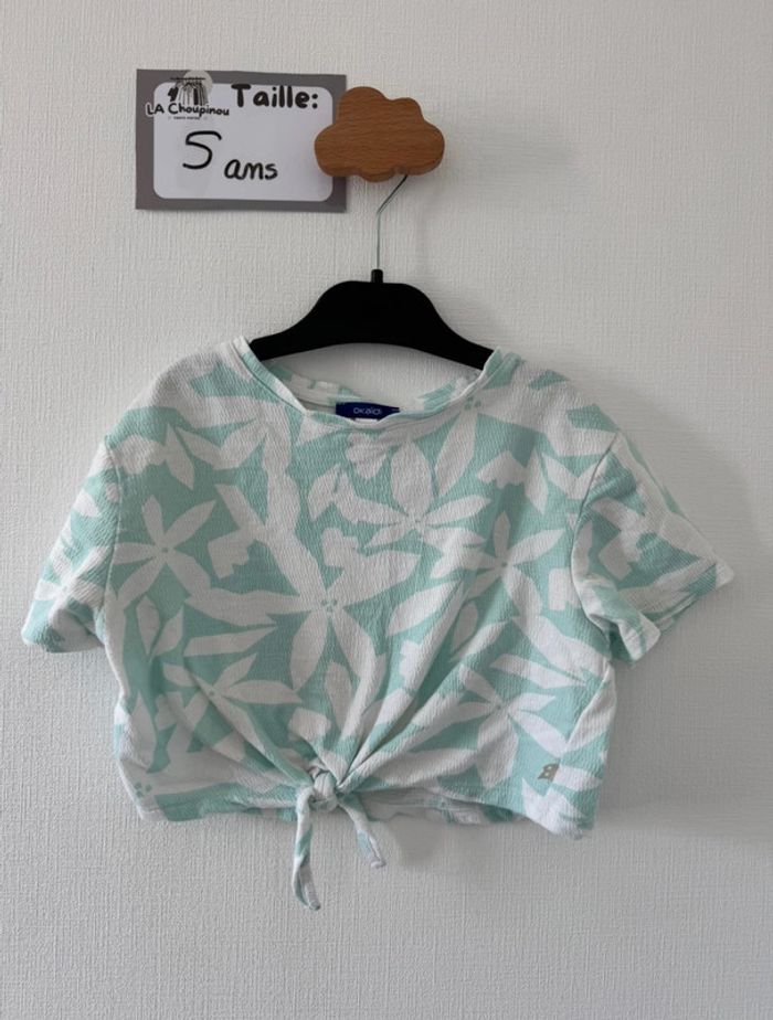 Tee shirt manches courtes - taille 5 ans 🌸