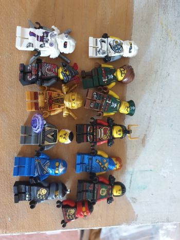 échange figurines ninjago