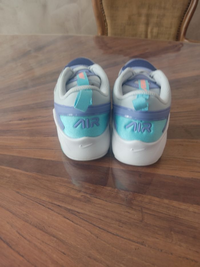 Baskets Nike air max bolt T 33.5 - photo numéro 5