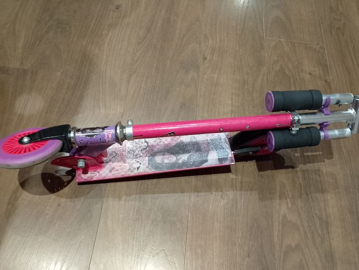 Trotinette chica vampiro - photo numéro 8