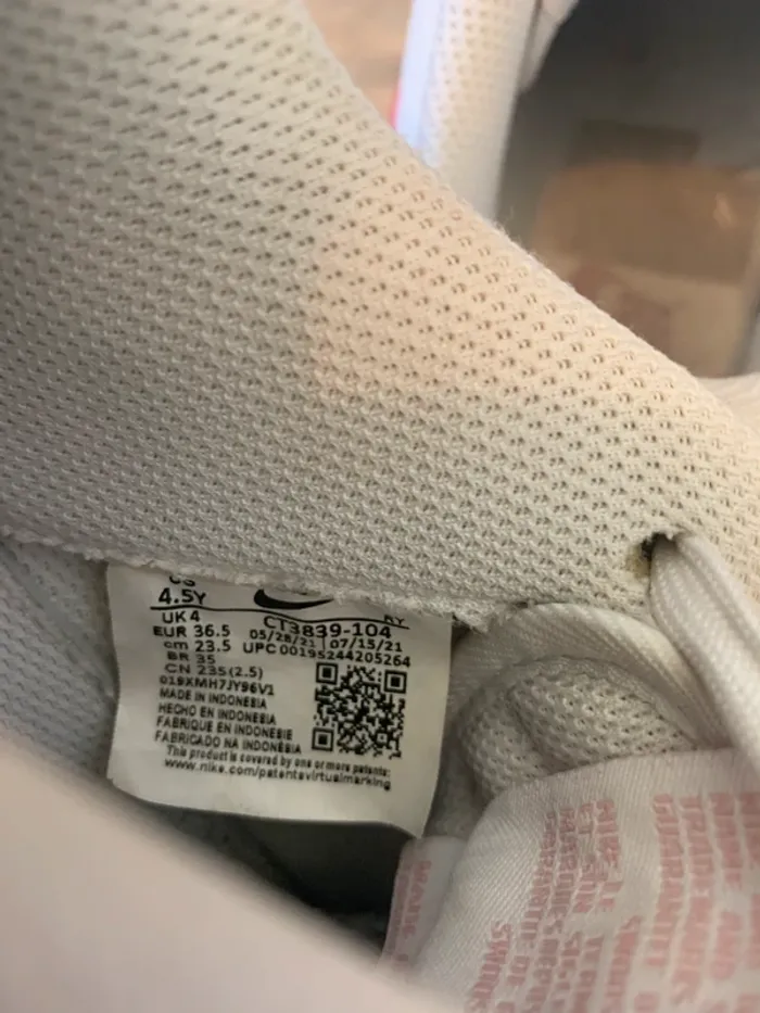 Basket Nike Air Force One blanche et rose Taille 36.5 - photo numéro 7