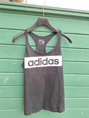 Débardeur sport Adidas 🔥