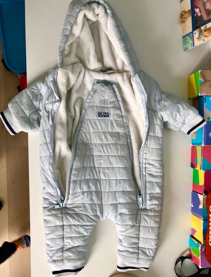 Combinaison pilote 3 mois hugo boss - photo numéro 2