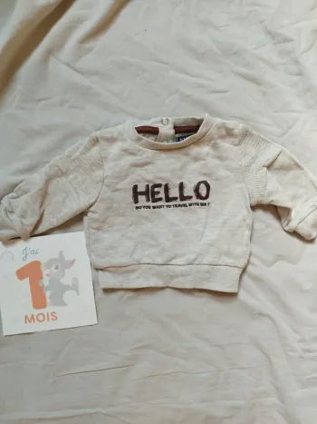 Sweat bébé 1 mois