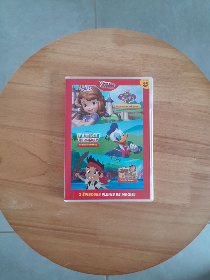 Lot de DVD Disney - photo numéro 5