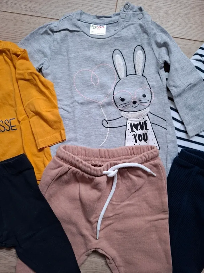 Lot vêtements 6/9 mois - photo numéro 3