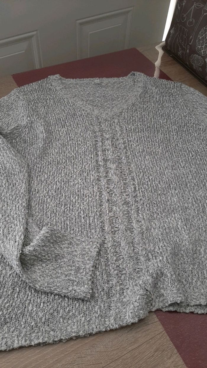 Pull taille 4 - photo numéro 2