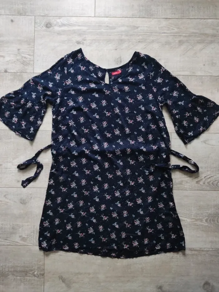 Robe droite mi-longue manches 3/4 évasées bleu nuit ceinture à nouer motif fleuri taille 48 Tissaia - photo numéro 9
