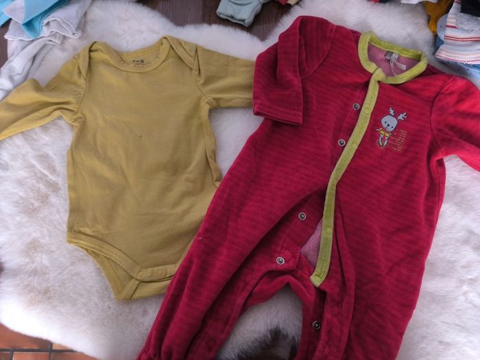 Lot de vêtements bébé - photo numéro 2