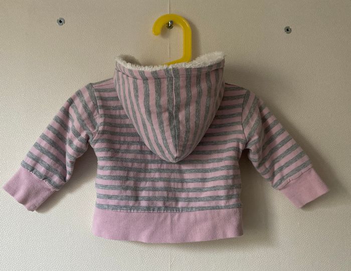 gilet zippé à capuche fille 12 mois - photo numéro 3