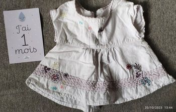 Haut sans manche 1 mois