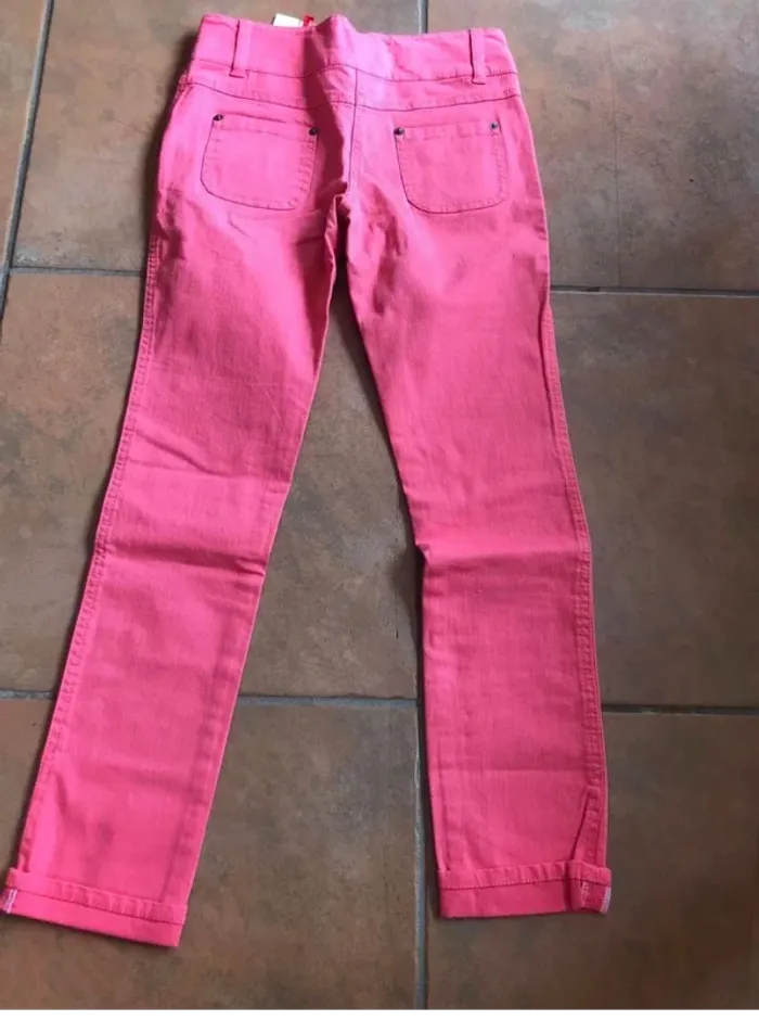 Pantalon/Jean 3Suisses  (14  ans)  neuf  avec  étiquettes - photo numéro 2